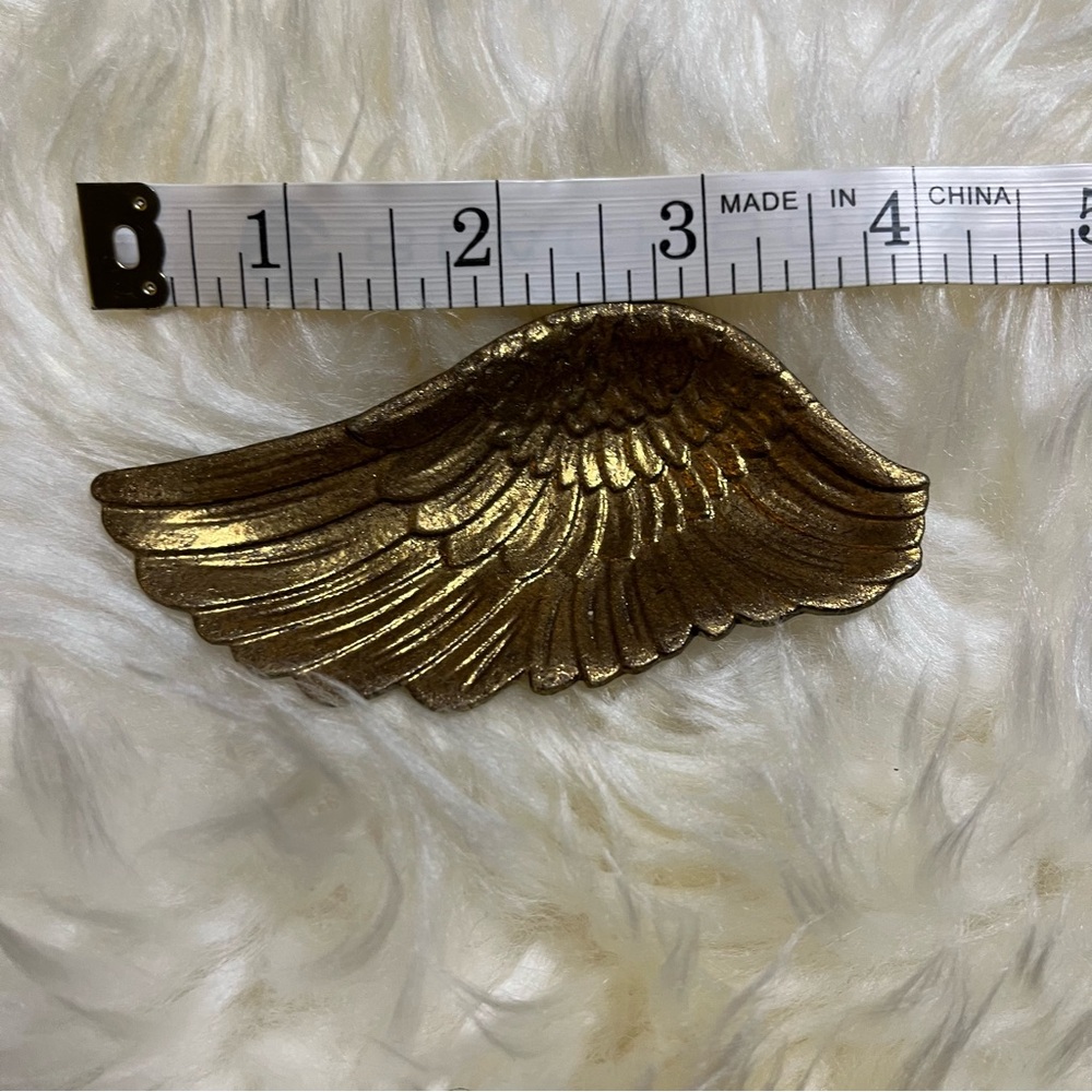 Gold Angel Wing Dish - Picture 3 of 3